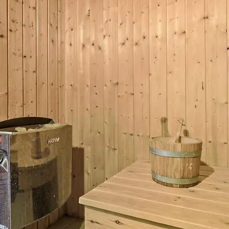 Amazing In Romo With Kitchen Vakantiehuis *