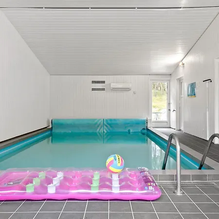 Amazing In Romo With Kitchen Vakantiehuis *